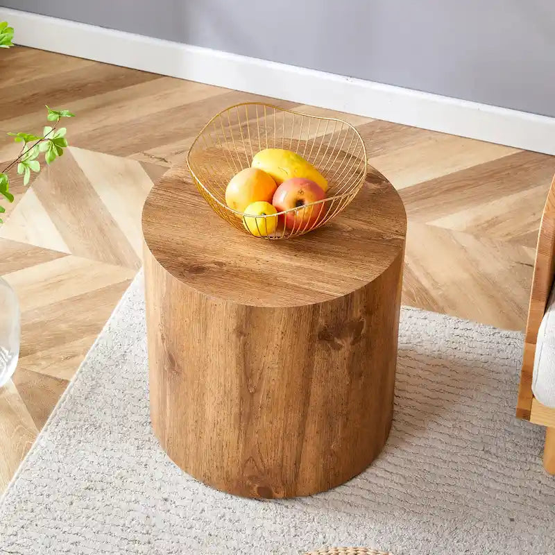 Moderner runder Couchtisch mit gemusterter Zylinderbasis
