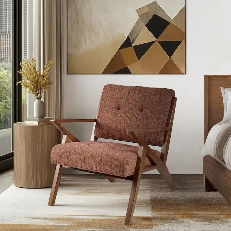 Gepolsterter Mid-Century-Modern-Sessel mit angewinkelten Holzarmlehnen