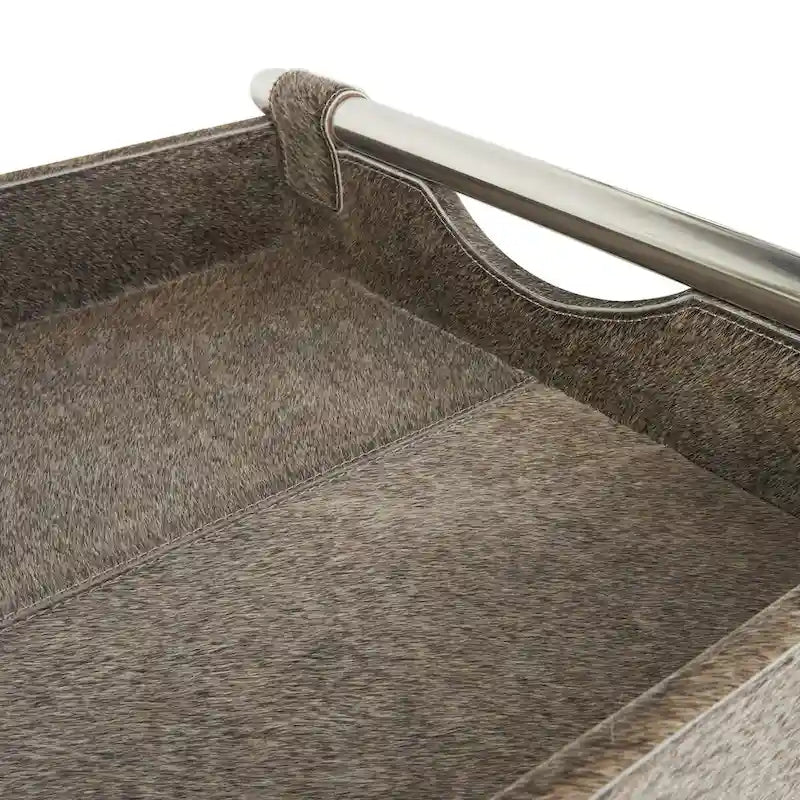 Mesa auxiliar decorativa con bandeja de piel con pelo y patas diagonales plateadas
